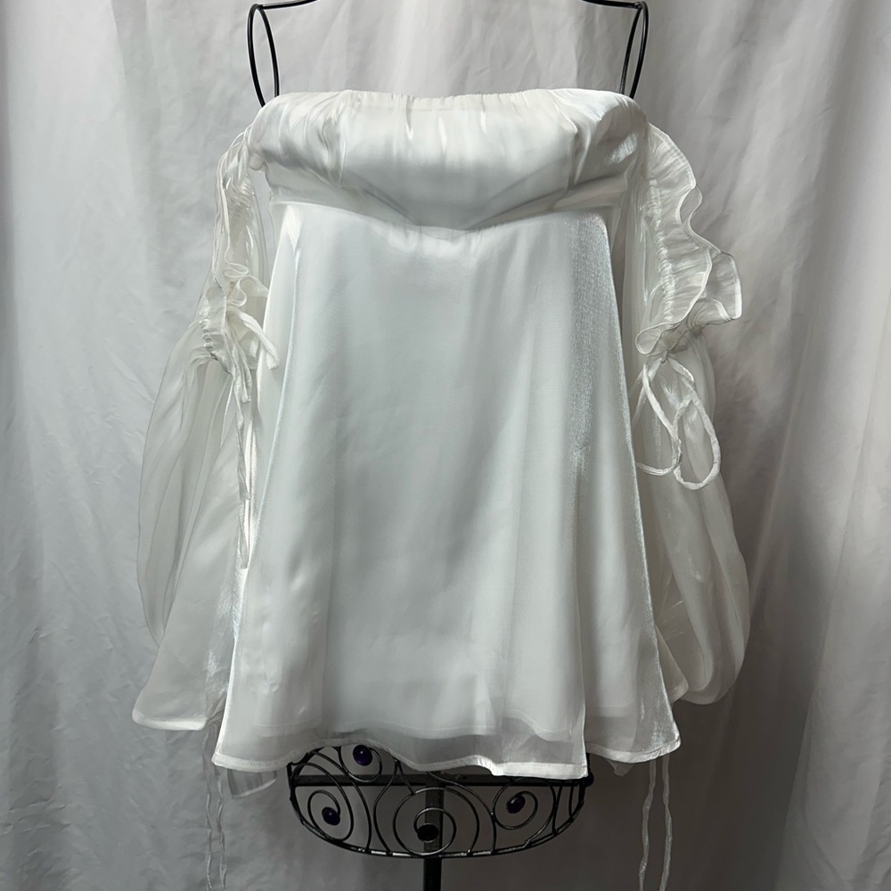 Alamour the label Celine white off the shoulder babydoll mini dress size S - Picture 2 of 8